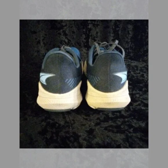 Altra Experience Flow - Picture 7 of 10